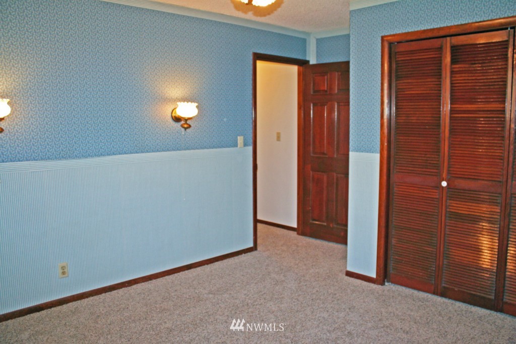 3118 McLeod Road Bellingham, WA 98225 - Photo 9 of 24 Gallery Image 9