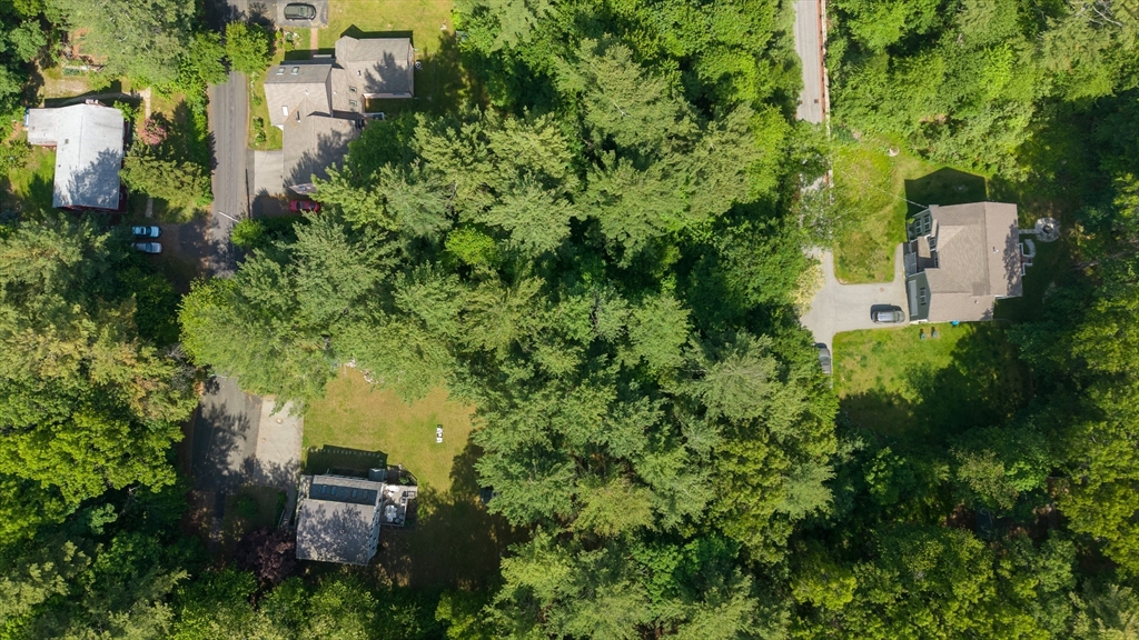 31 Lee Road North Reading, MA 01864 - Photo 17 of 18