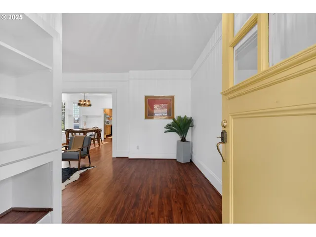 $899,000 | 5445 Southeast 41st Avenue, Portland, OR 97202