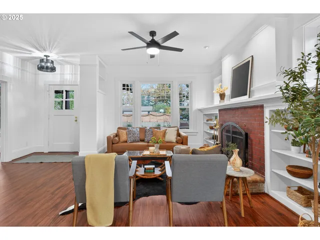 $899,000 | 5445 Southeast 41st Avenue, Portland, OR 97202