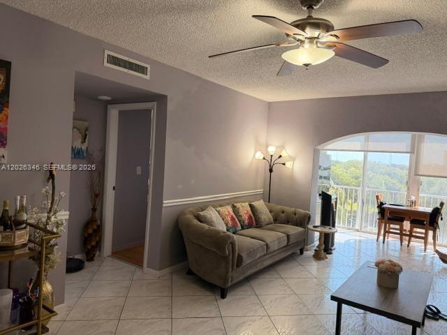 3850 Washington Street, Unit 409 Hollywood, FL 33021 - Photo 8 of 26
