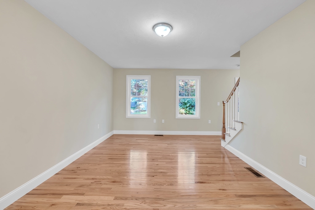 18 Columbine Road Mansfield, MA 02048 - Photo 16 of 40 Gallery Image 16