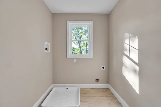 $699,000 | 18 Columbine Road, Mansfield, MA 02048