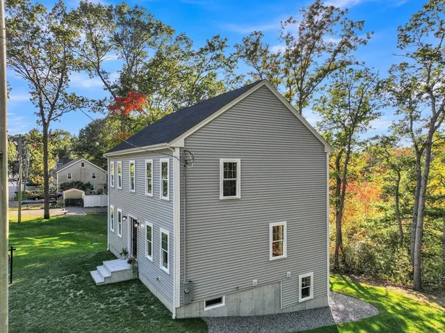 $699,000 | 18 Columbine Road, Mansfield, MA 02048