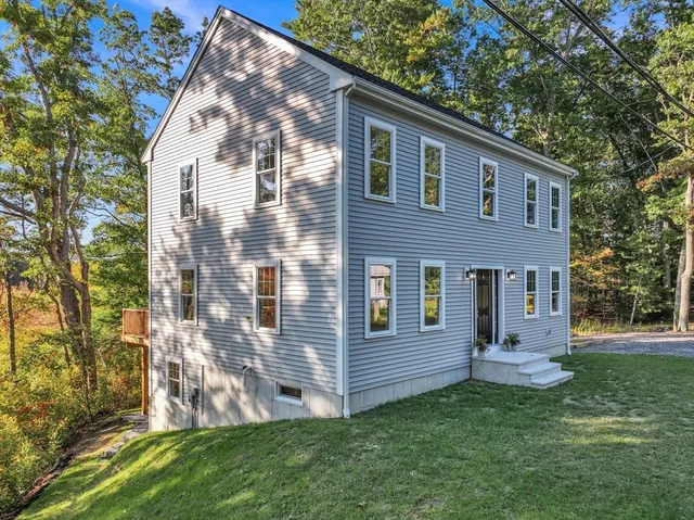 $699,000 | 18 Columbine Road, Mansfield, MA 02048