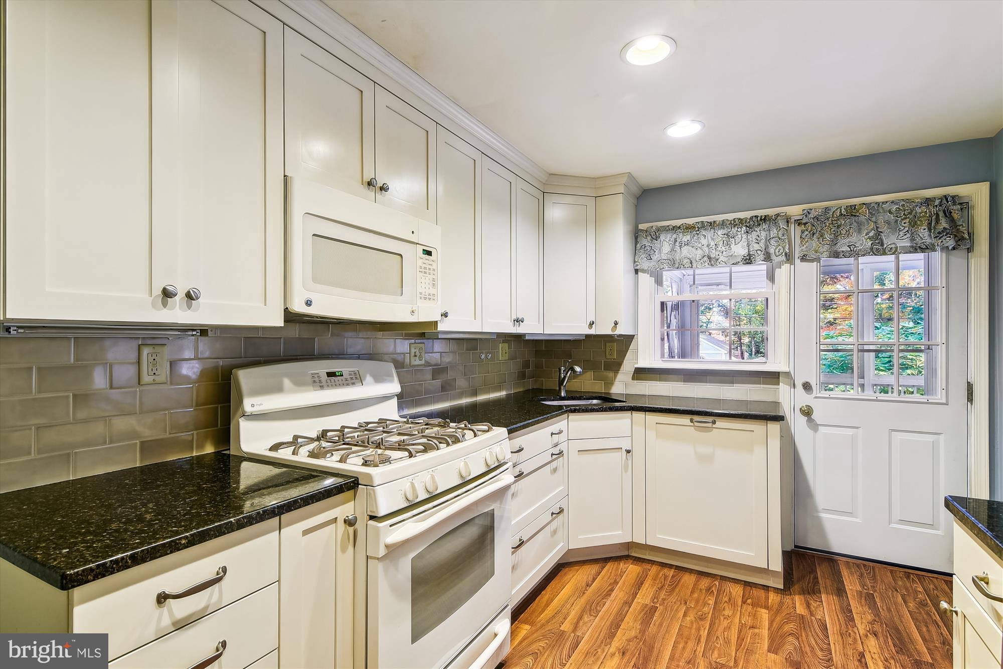 1626 Myamby Road Towson, MD 21286 - Photo 8 of 28 Kitchen