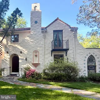 $1,650,000 | 127 Hesketh Street, Chevy Chase, MD 20815