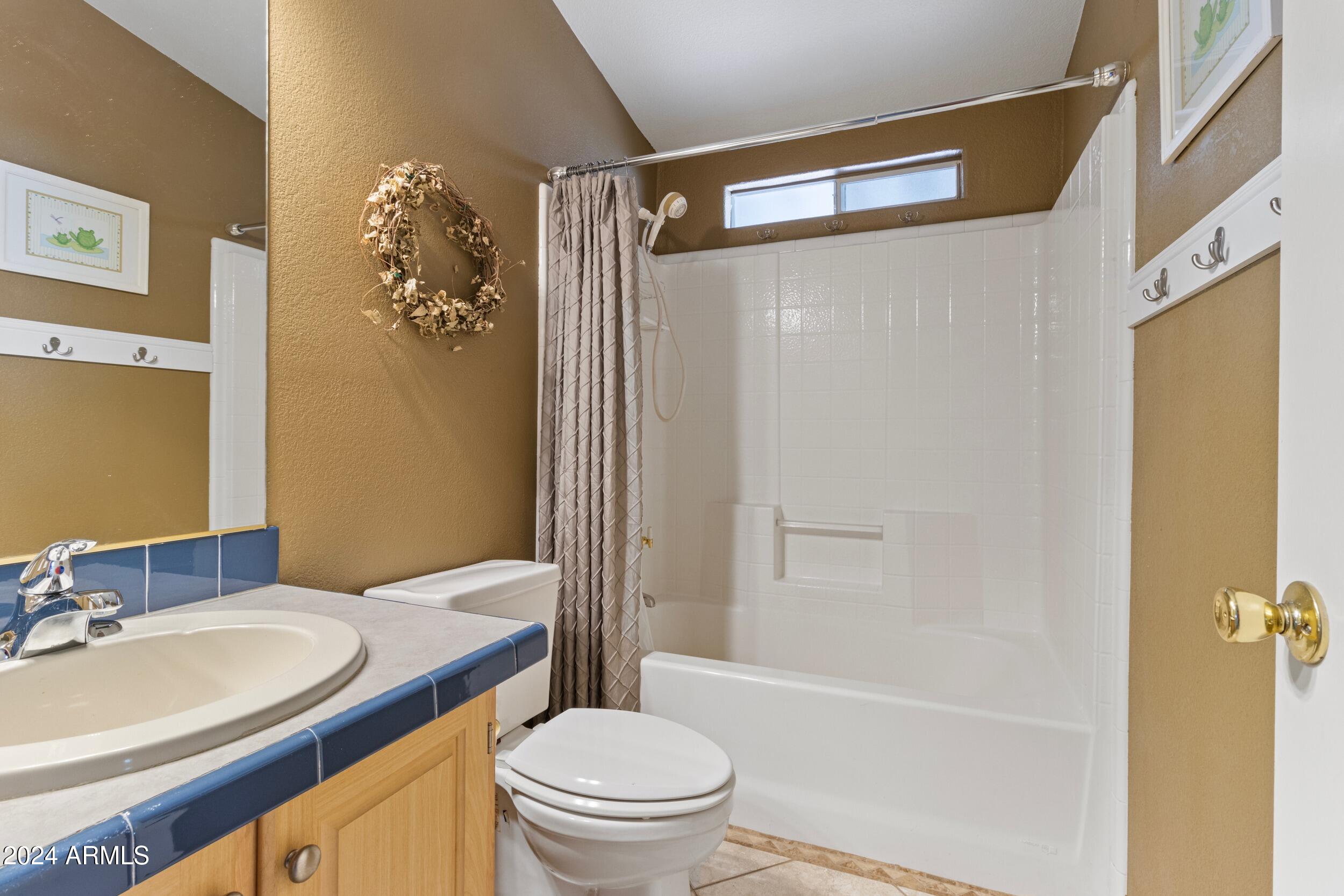 2550 South Ellsworth Road, Unit 215 Mesa, AZ 85209 - Photo 21 of 55 Hall bathroom