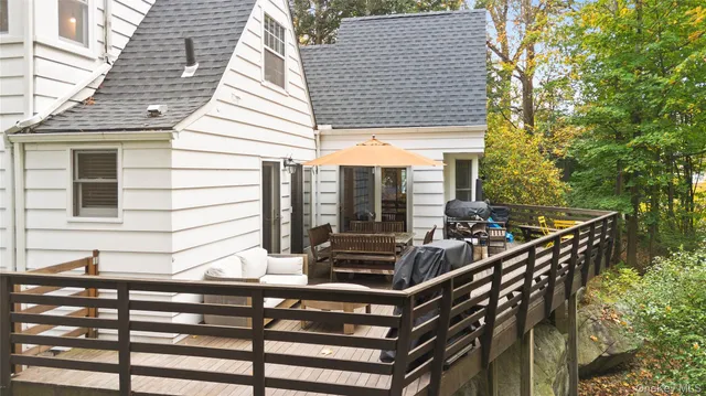 $750,000 | 20 Ridge Lane, Mahopac, NY 10541