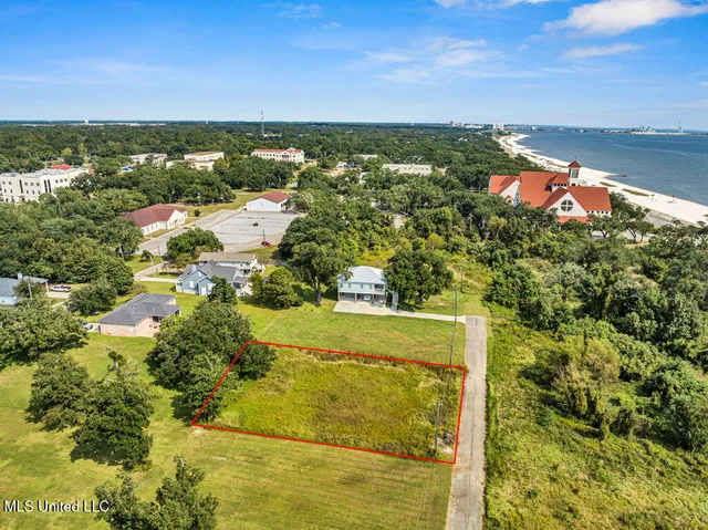 $129,900 | 604 East 5th Street, Long Beach, MS 39560