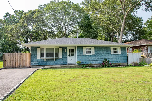 a view of a house with swimming pool