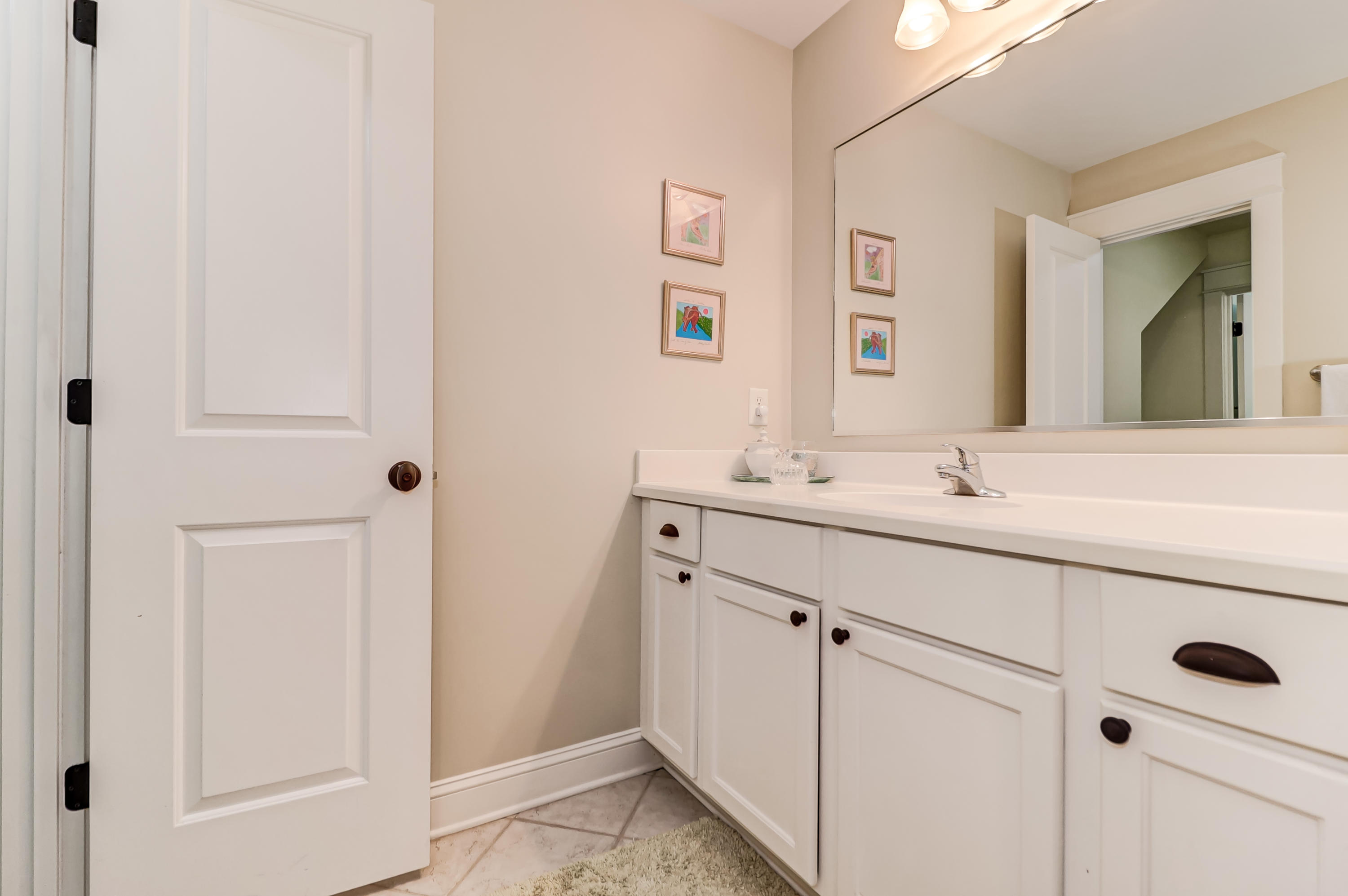406 Rhett Butler Drive Charleston, SC 29414 - Photo 24 of 52 Jack & Jill Guest Bath