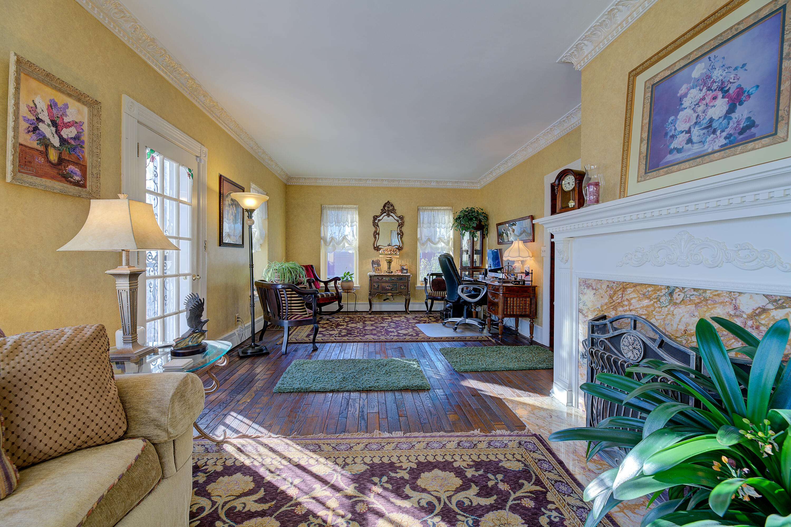 18 Highway 18 Delafield, WI 53018 - Photo 29 of 111 Great Room Pic 4