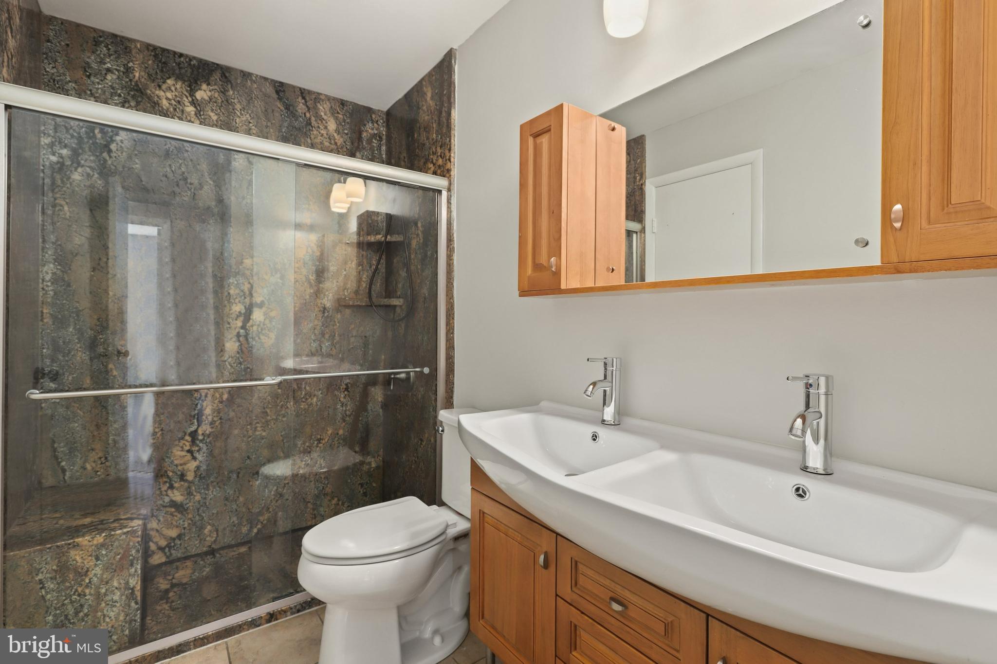 14318 Lindendale Road Woodbridge, VA 22193 - Photo 26 of 35