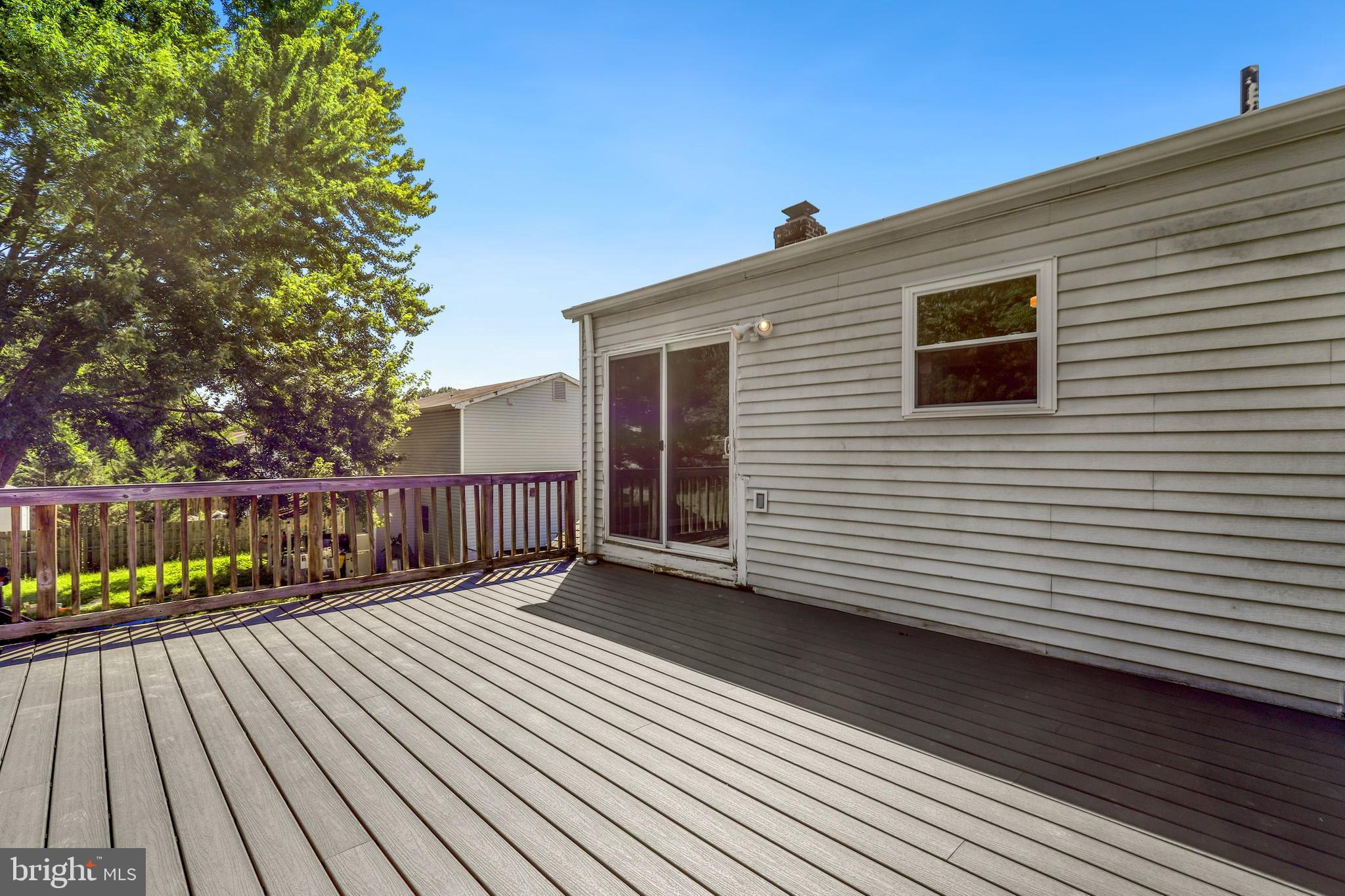 14318 Lindendale Road Woodbridge, VA 22193 - Photo 30 of 35
