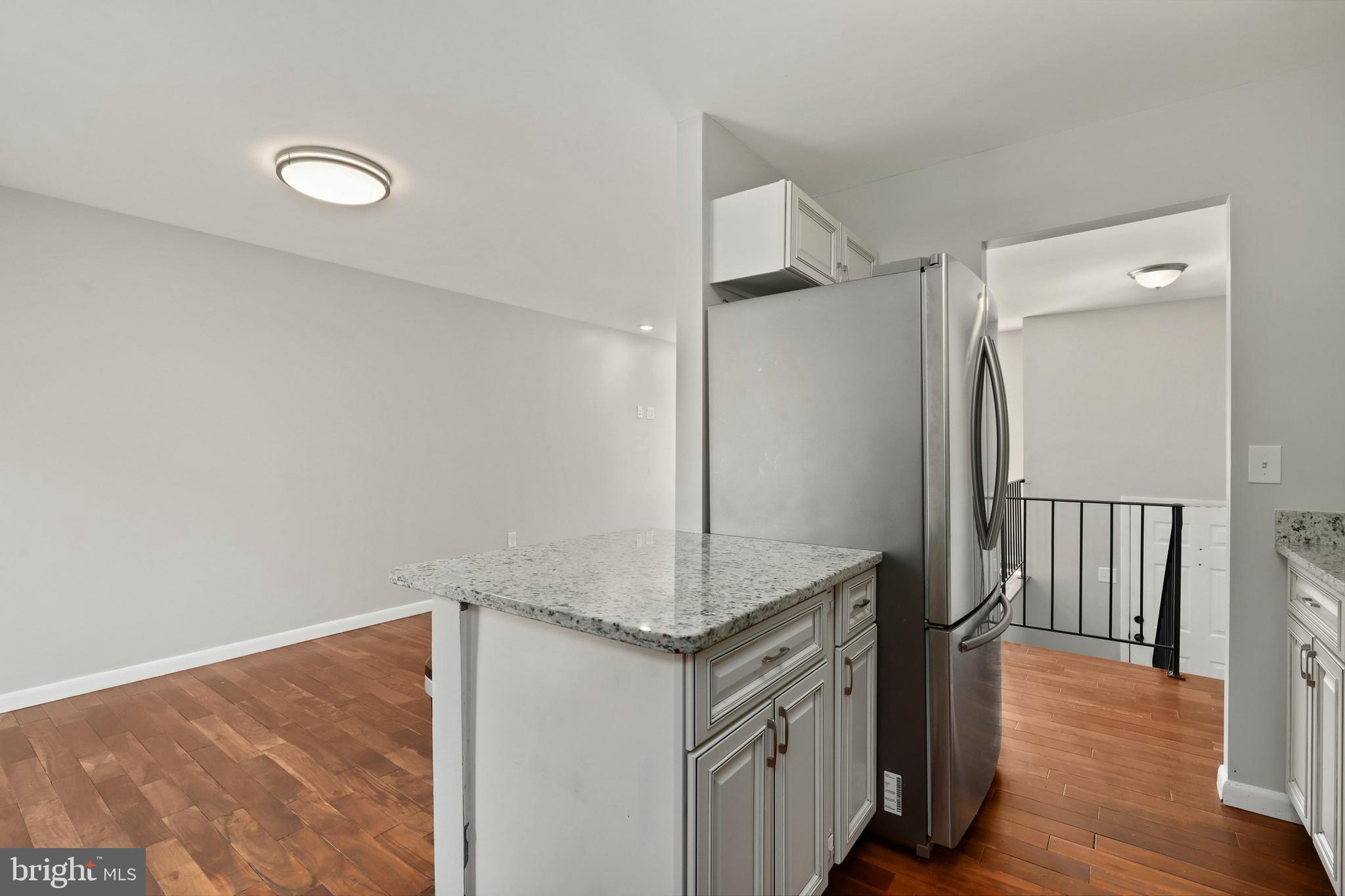 14318 Lindendale Road Woodbridge, VA 22193 - Photo 8 of 35