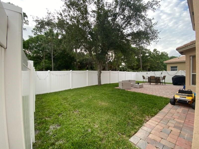 5633 Spanish River Road Fort Pierce, FL 34951 - Photo 38 of 46 Backyard