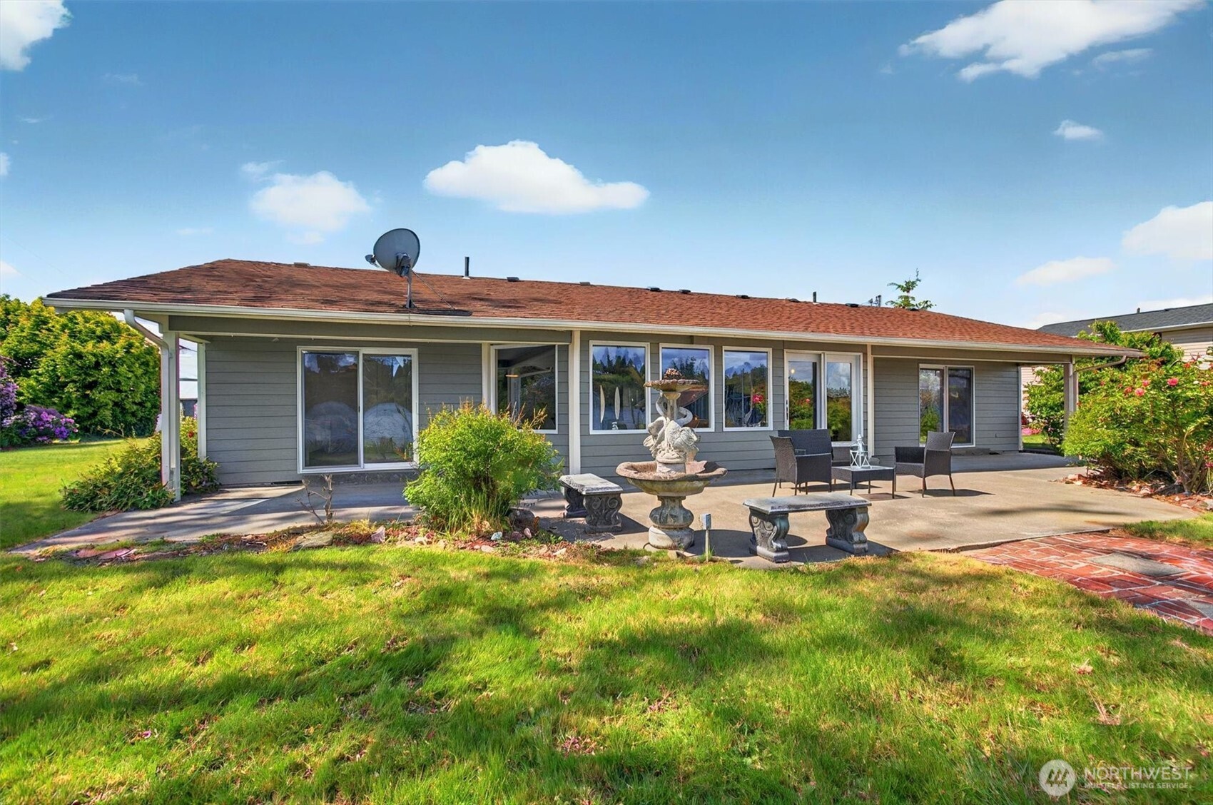 293 Highway 409 Cathlamet, WA 98612 - Photo 29 of 39 a view of house with a outdoor space
