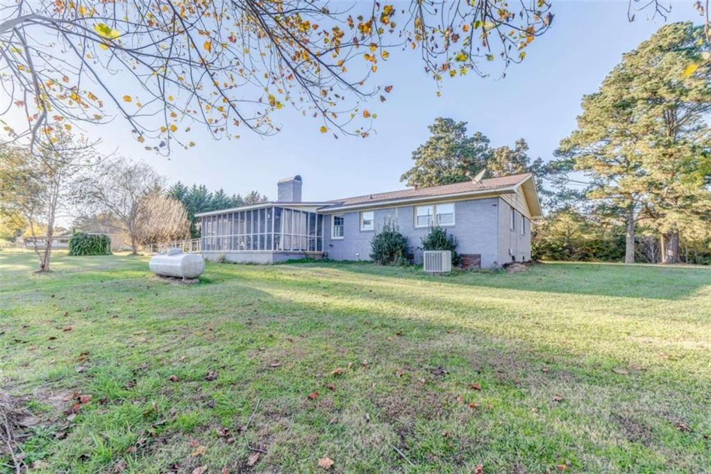 1522 Collard Valley Road Cedartown, GA 30125 - Photo 45 of 56 a front view of a house with garden