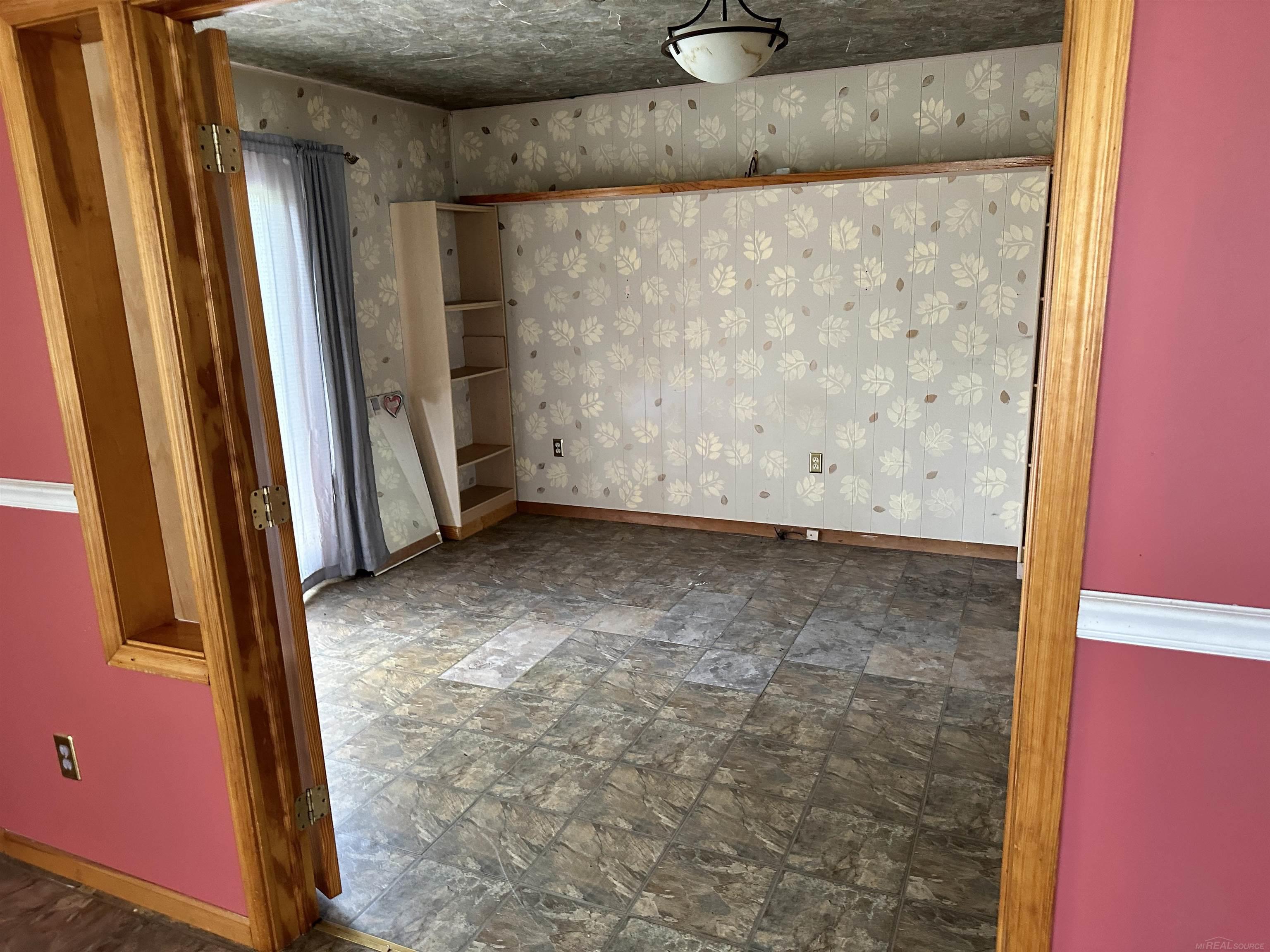 2410 French Line Road Carsonville, MI 48419 - Photo 5 of 15 50151375-e98751fc-2519-4df7-b67c-e46cc7491de2.JPG