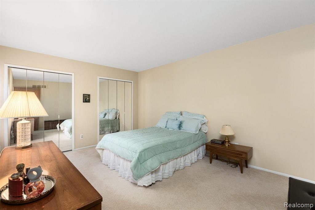 629 Tennyson Rochester Hills, MI 48307 - Photo 5 of 30