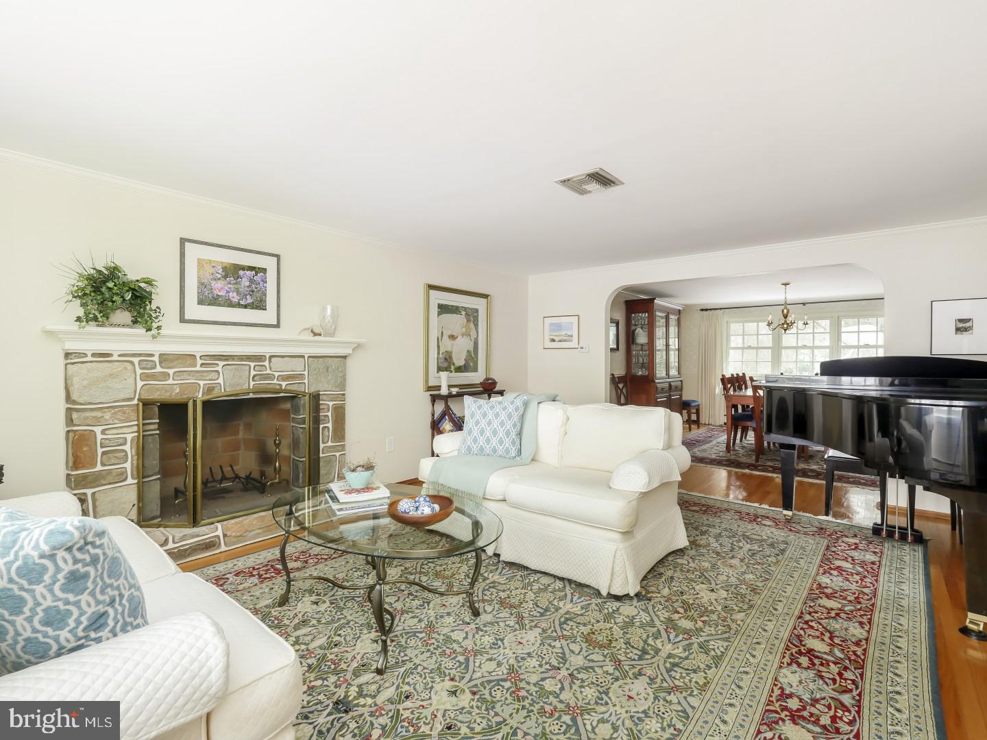 719 Beverly Road Holland, PA 18966 - Photo 10 of 34 Living Room- Open to Formal Dining Room