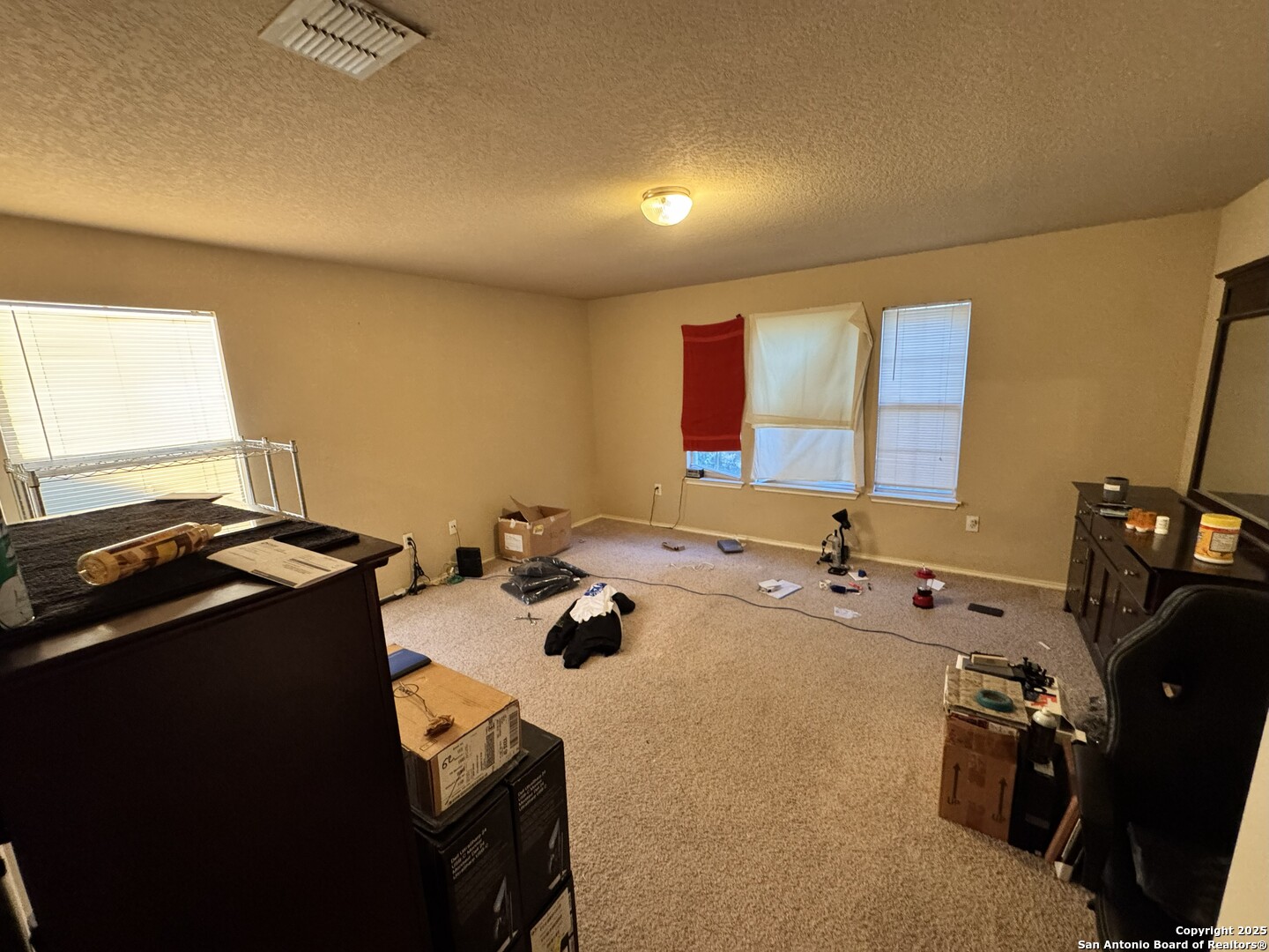 6714 Harbor Fields Converse, TX 78109 - Photo 7 of 29 a view of a room with gym equipment