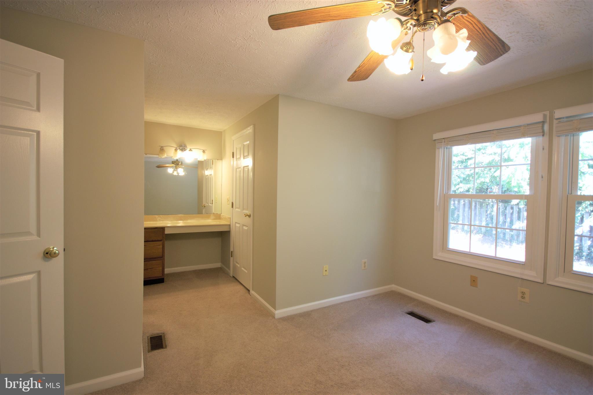 28 Ramsgate Court Baltimore, MD 21227 - Photo 16 of 27 Master bedroom