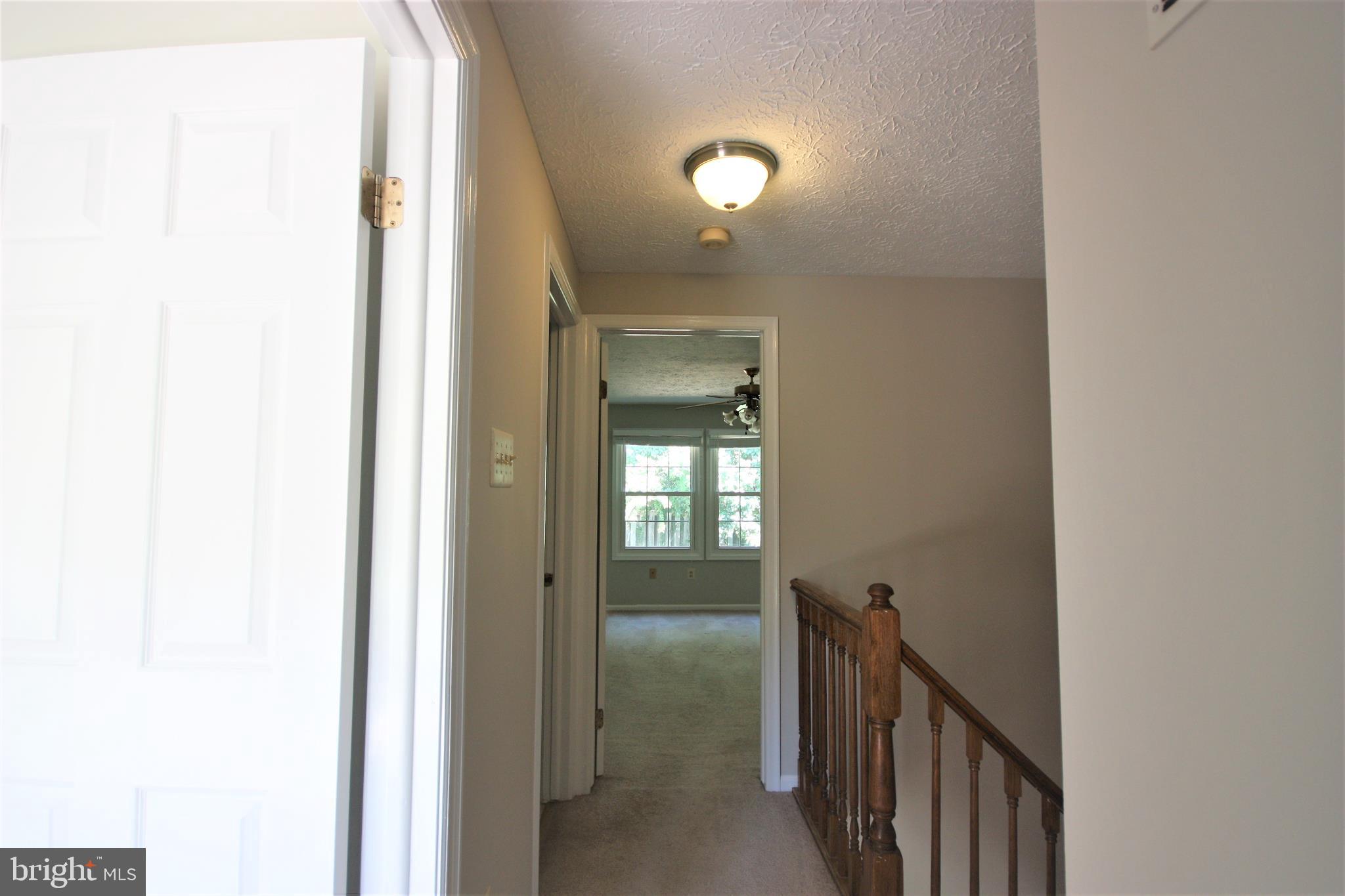 28 Ramsgate Court Baltimore, MD 21227 - Photo 21 of 27 Hallway