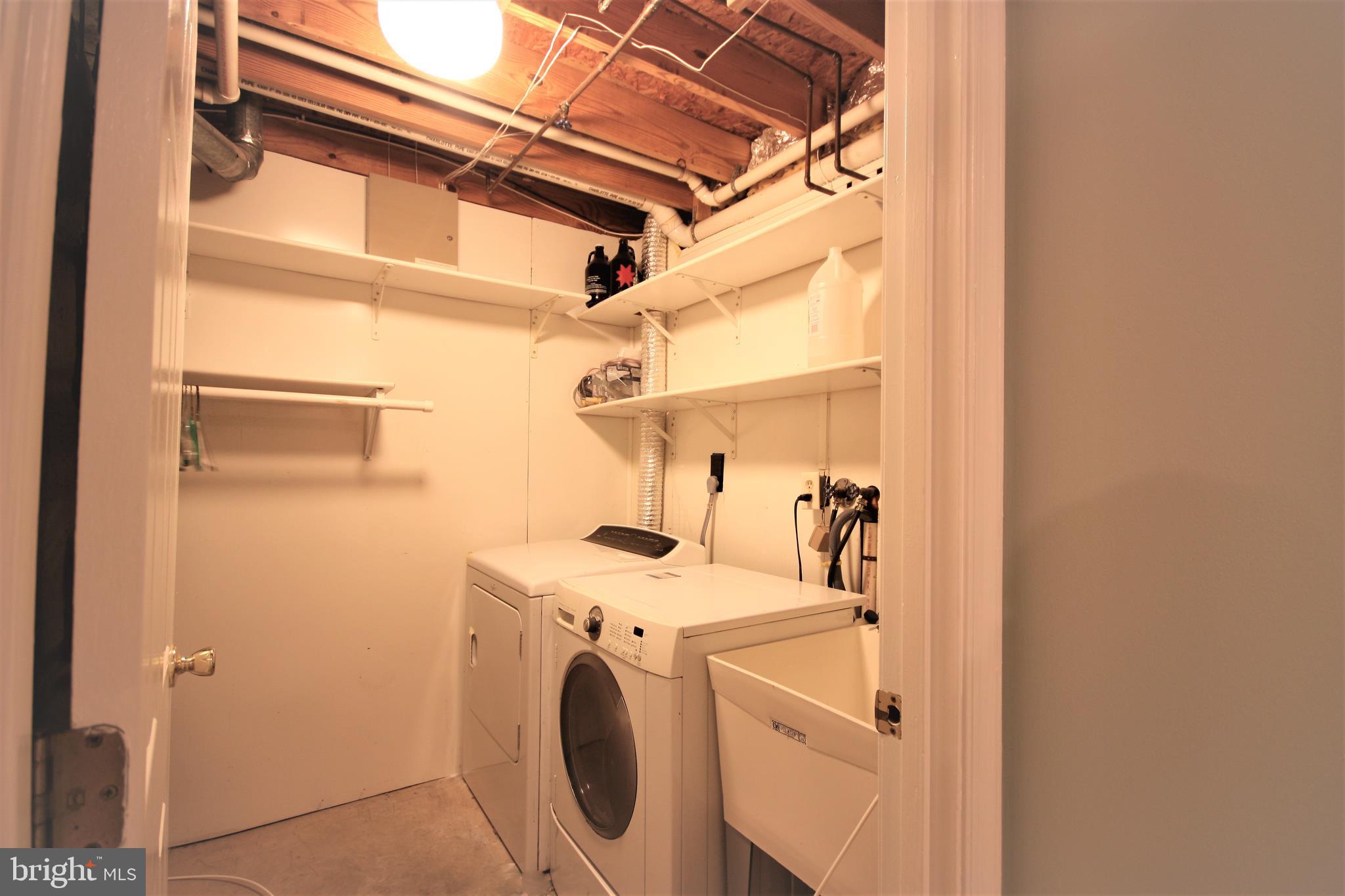 28 Ramsgate Court Baltimore, MD 21227 - Photo 25 of 27 Laundry room