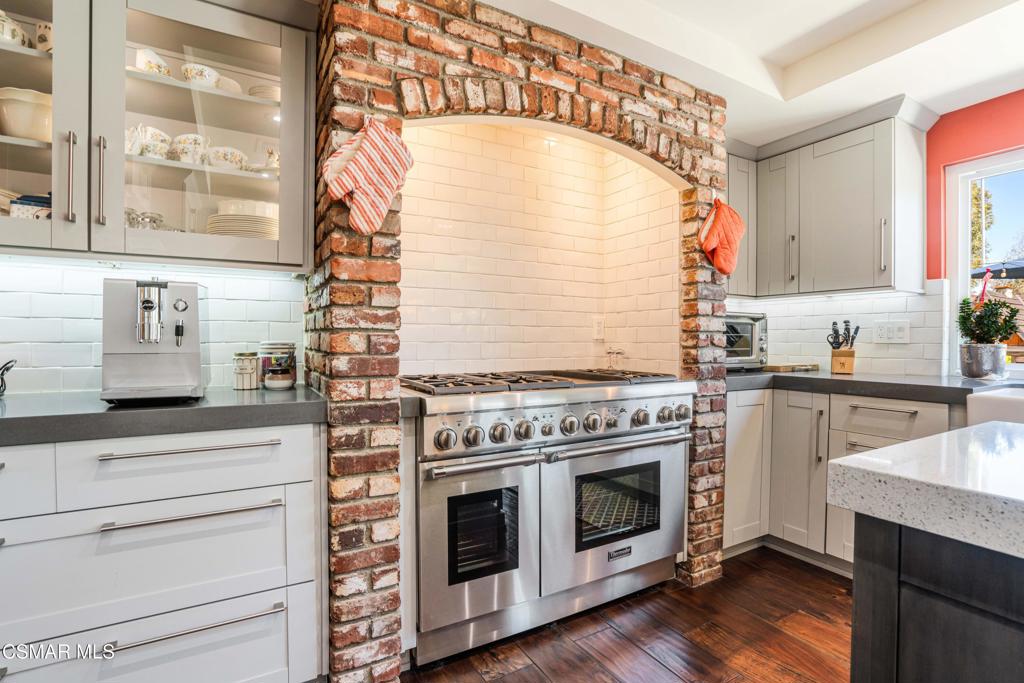 764 Coldbrook Place Simi Valley, CA 93065 - Photo 15 of 56