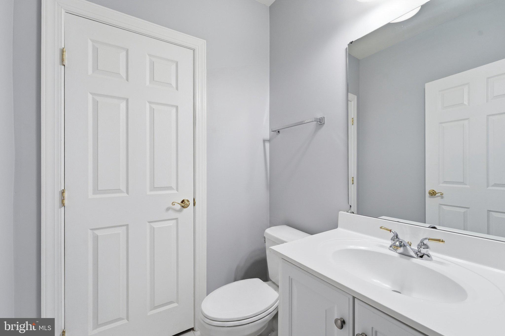 2148 Chestnut Lane Frederick, MD 21702 - Photo 50 of 77 Powder Room 2