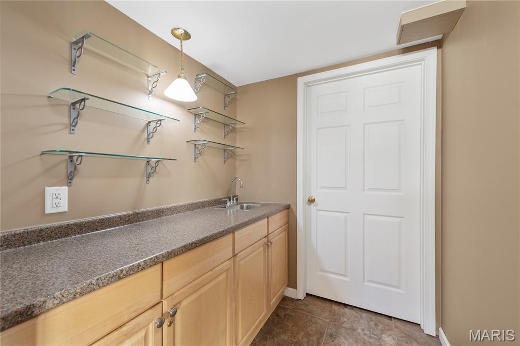 1861 Strawberry Ridge Drive Ballwin, MO 63021 - Photo 23 of 33 Gallery Image 23