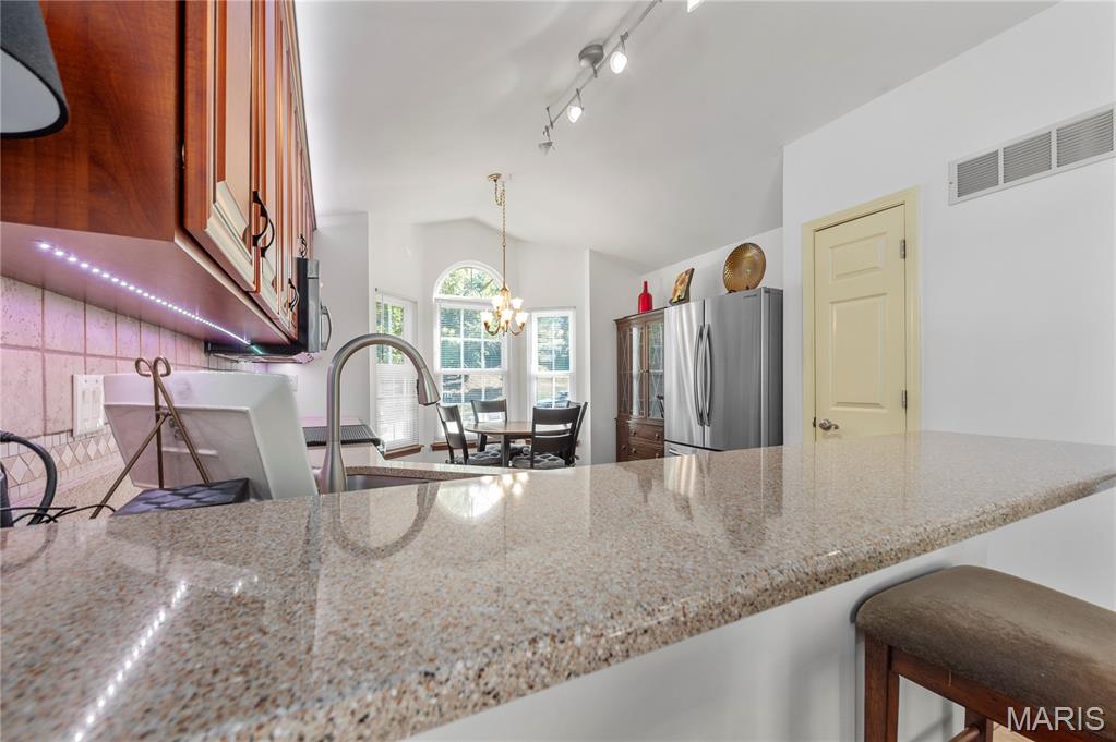 1861 Strawberry Ridge Drive Ballwin, MO 63021 - Photo 10 of 33 Gallery Image 10