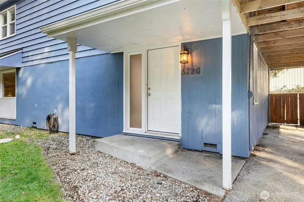 a view of a front door of the house
