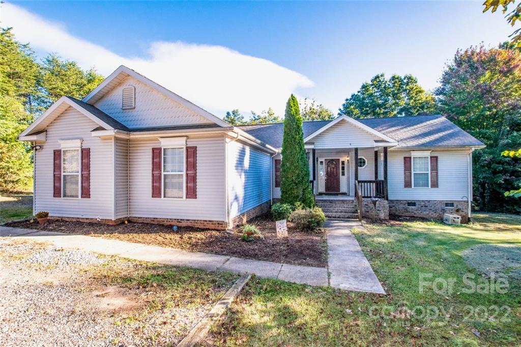 502 Zeb Road Union Grove, NC 28689 - Photo 1 of 47 Gallery Image 1