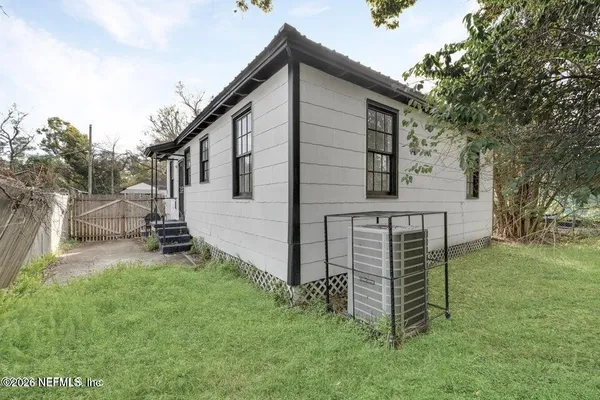 $1,300 | 2981 Ernest Street, Jacksonville, FL 32205