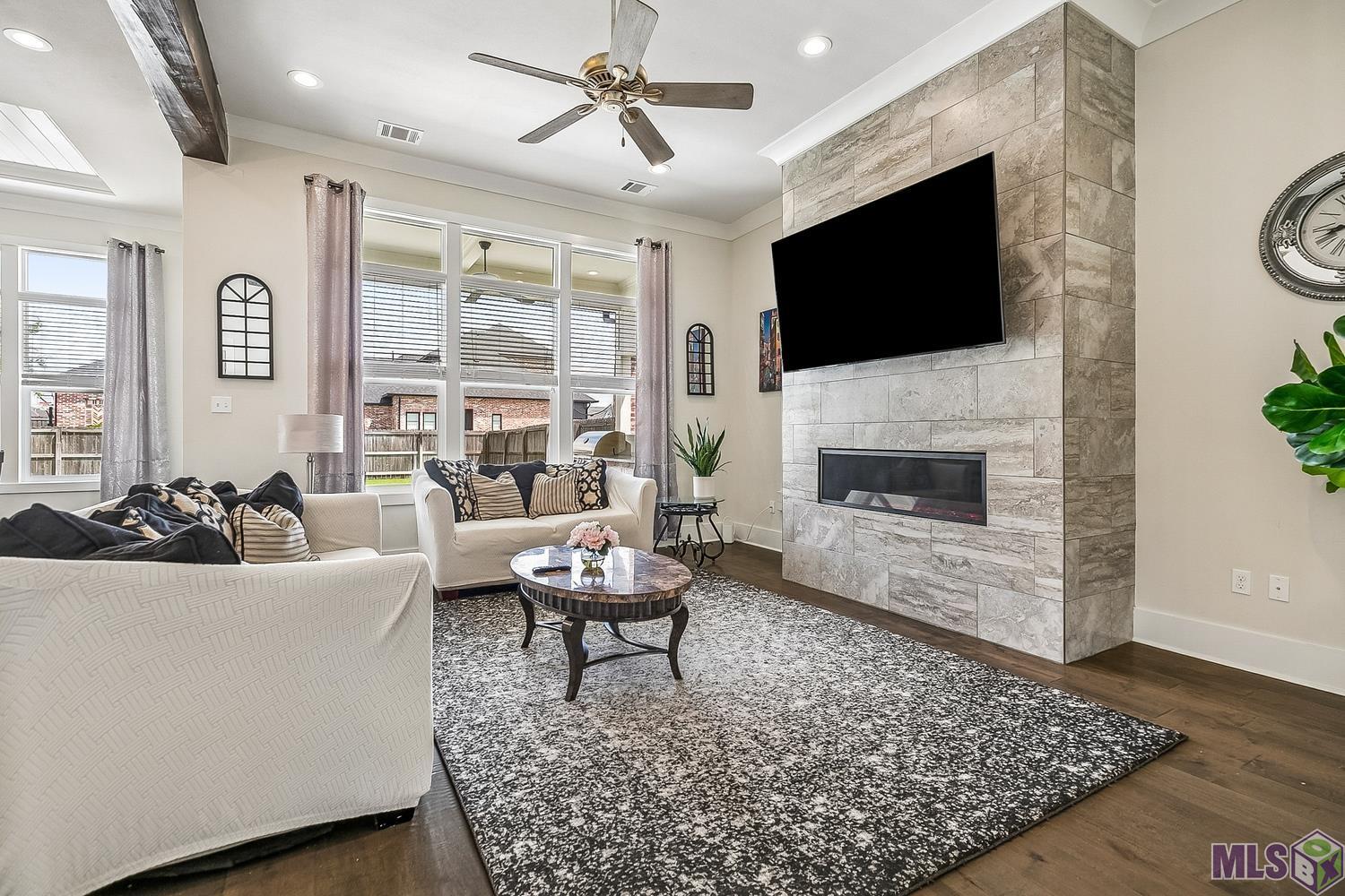 2720 Lexington Lakes Avenue Baton Rouge, LA 70810 - Photo 1 of 1 Livingroom with fireplace