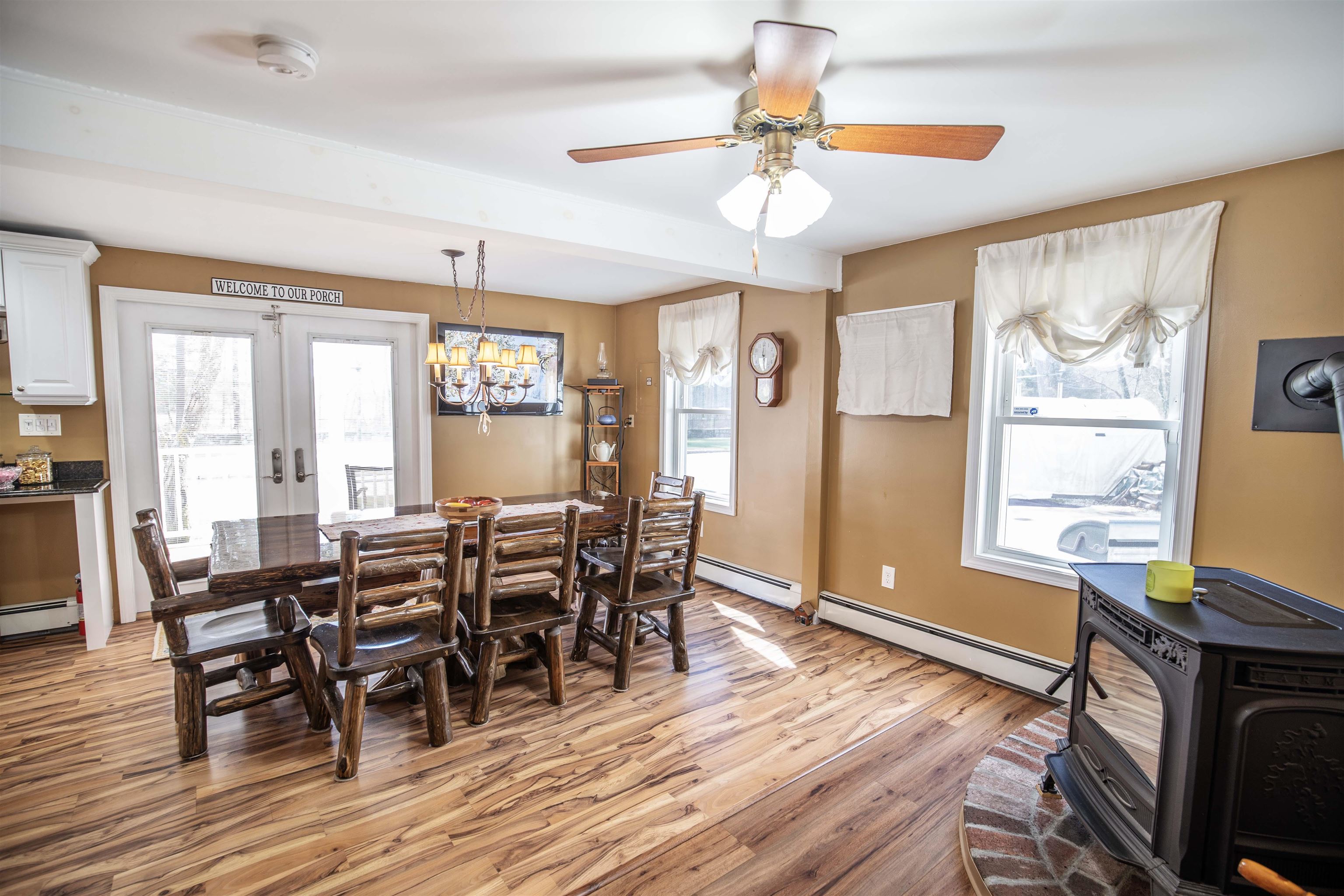1630 Lake Shore Road Manchester, NH 03109 - Photo 7 of 39 Gallery Image 7