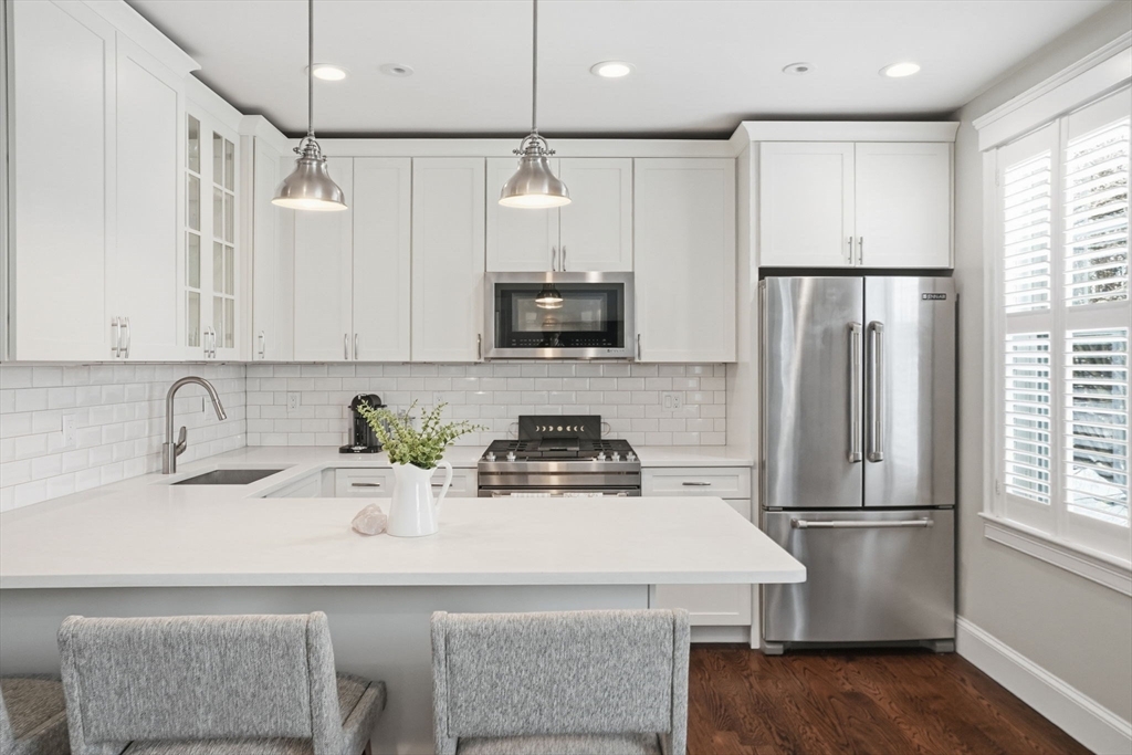 199 West 8th Street, Unit 4 Boston, MA 02127 - Photo 4 of 20