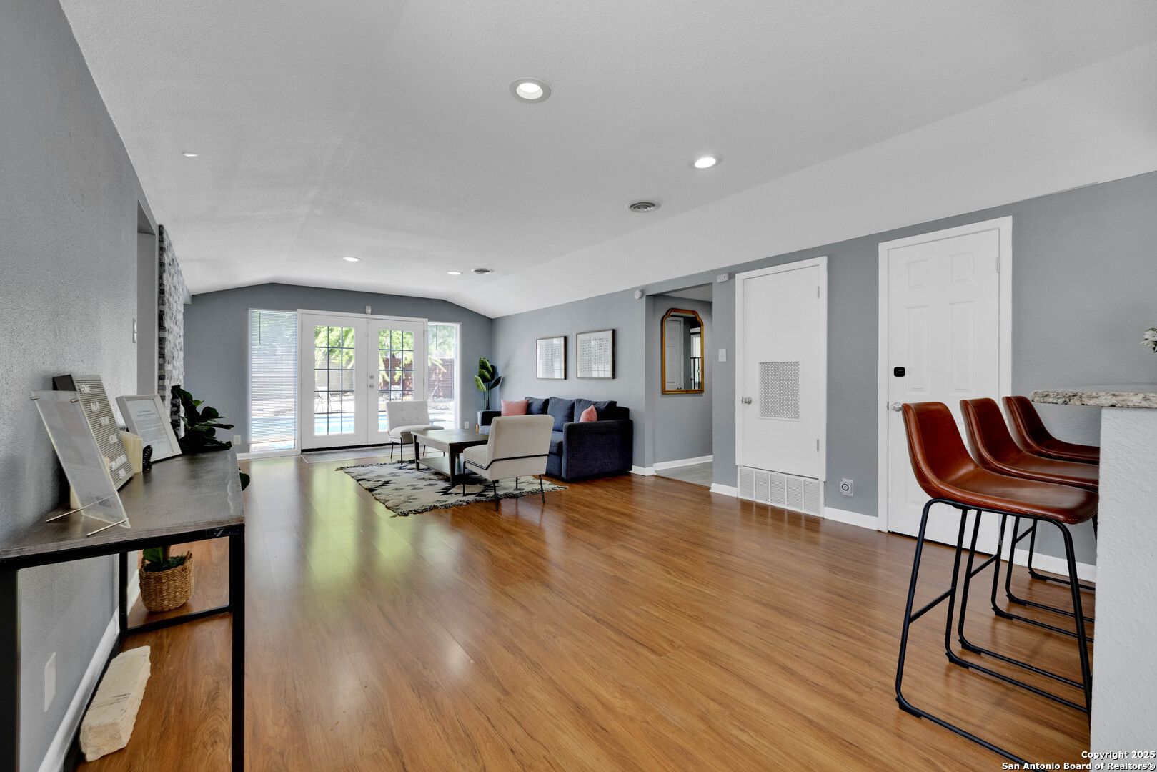 103 Shalimar Drive Castle Hills, TX 78213 - Photo 15 of 56 a living room with furniture and a wooden floor