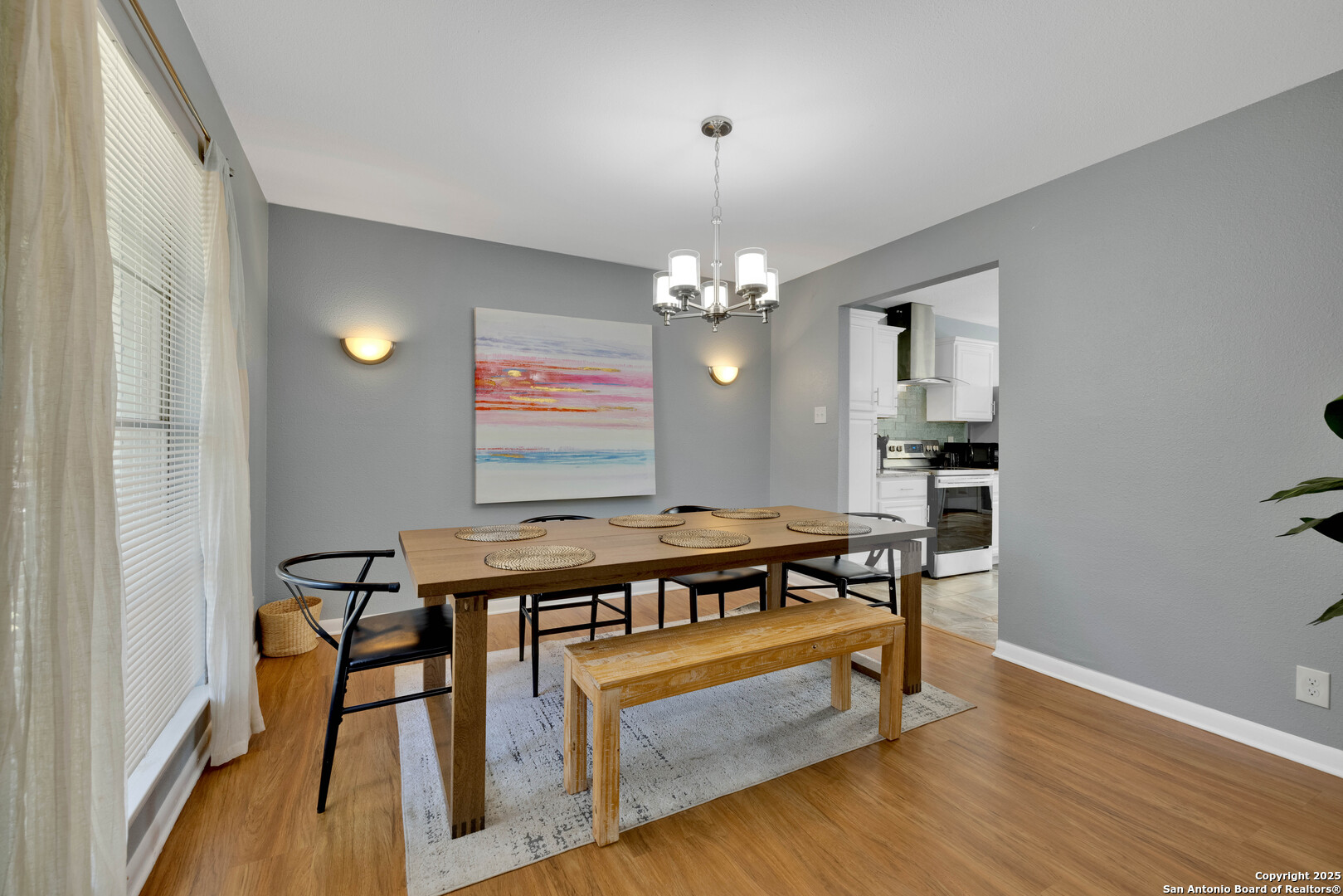 103 Shalimar Drive Castle Hills, TX 78213 - Photo 4 of 56 a view of a room with breakfast area and chandelier