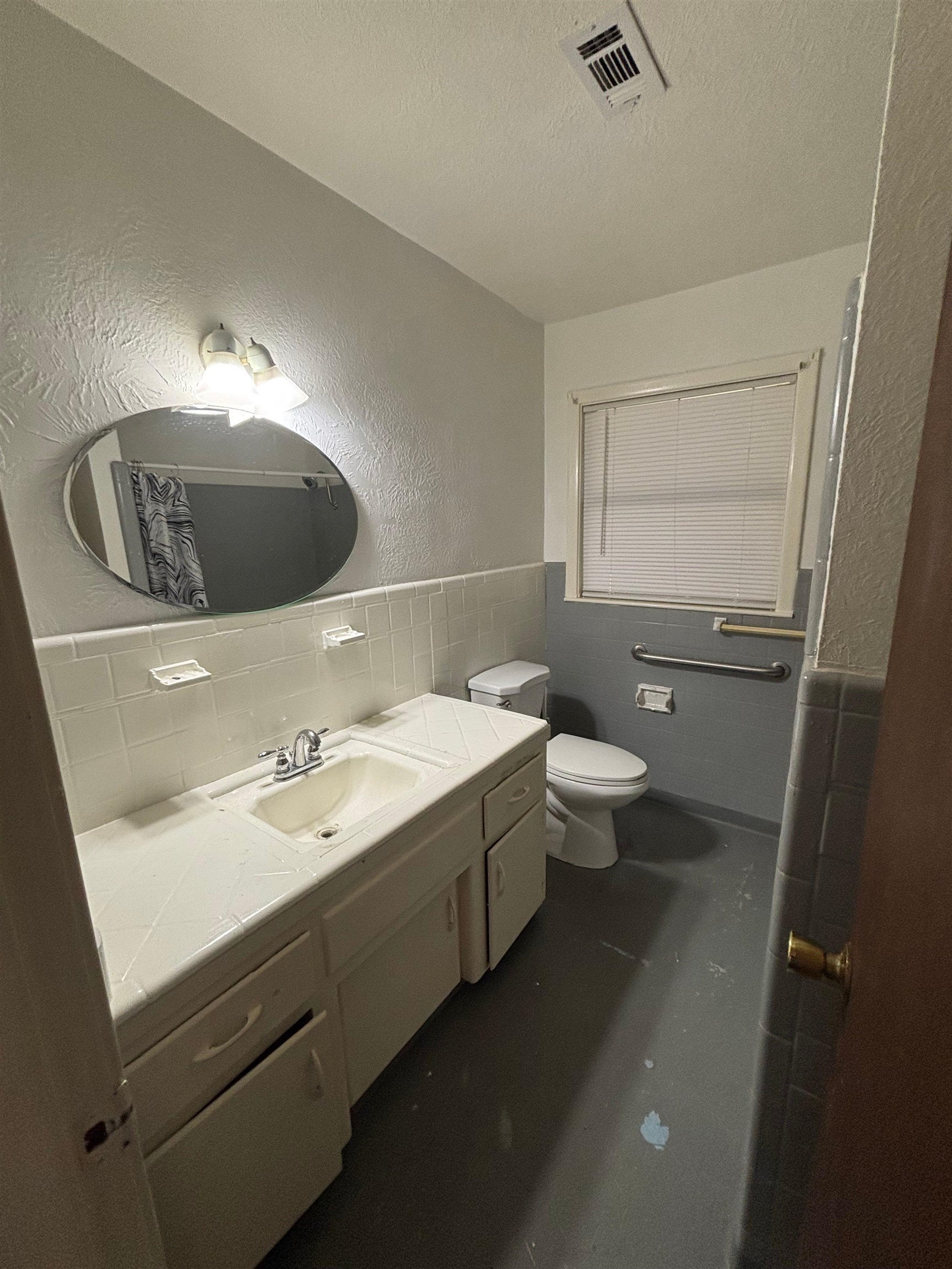 5480 Thames Drive Beaumont, TX 77708 - Photo 3 of 8 Gallery Image 3