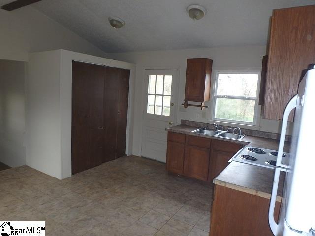 25 South 477 Inman, SC 29349 - Photo 3 of 10