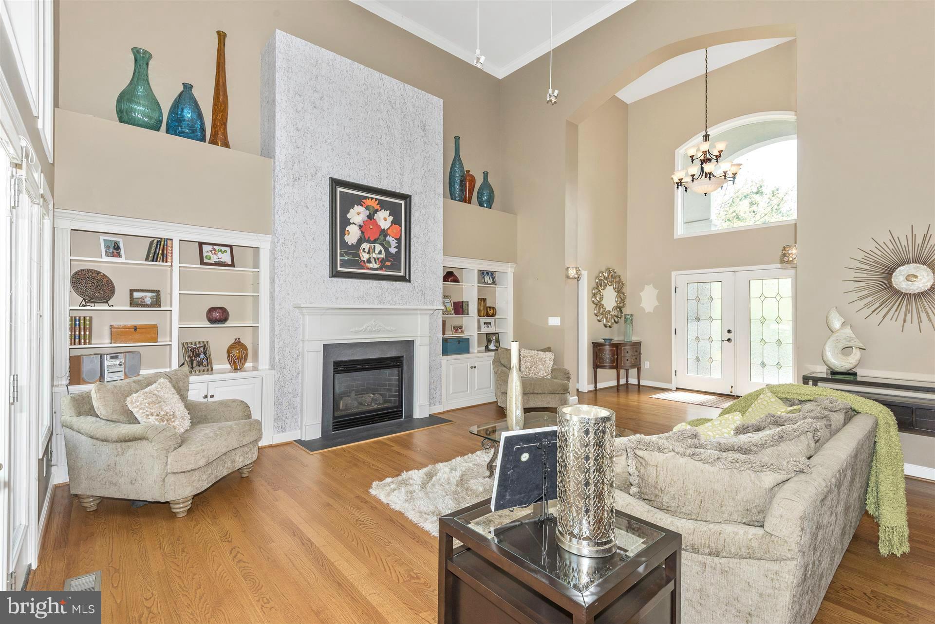 11328 Country Club Road New Market, MD 21774 - Photo 11 of 30 Living Room