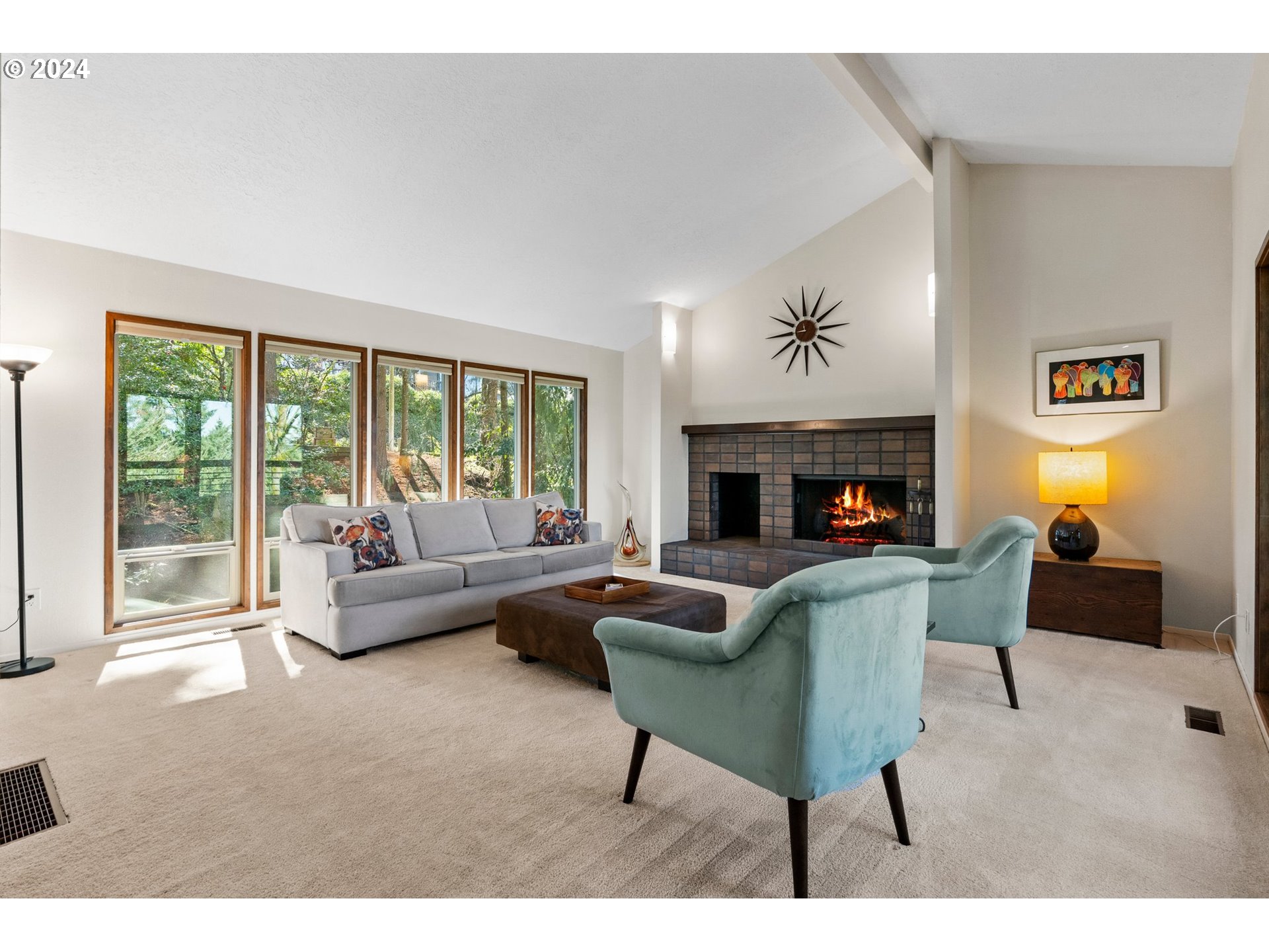 17720 Overlook Circle Lake Oswego, OR 97034 - Photo 2 of 21 Gallery Image 2