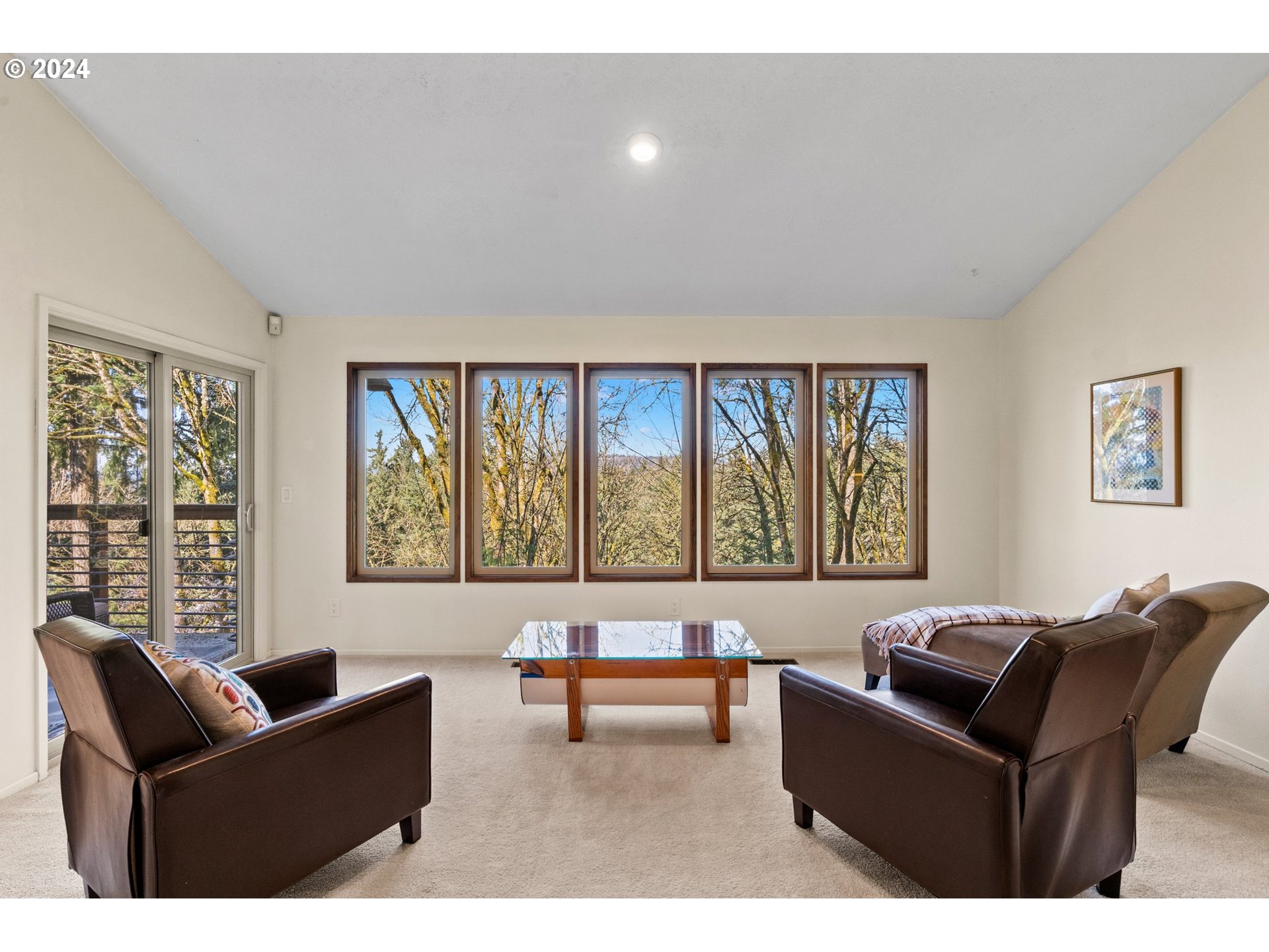 17720 Overlook Circle Lake Oswego, OR 97034 - Photo 3 of 21 Gallery Image 3