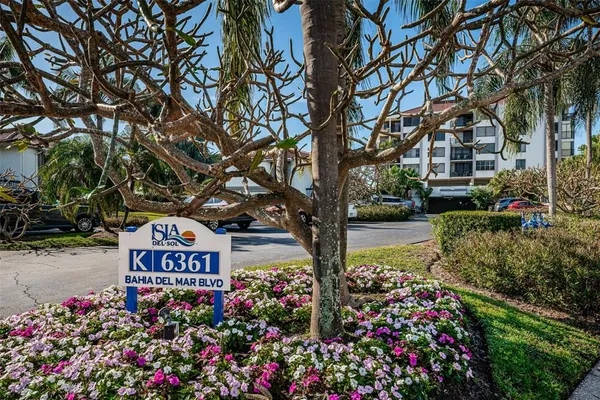 $1,900 | 6361 Bahia Del Mar Boulevard South, Unit 503, St. Petersburg, FL 33715