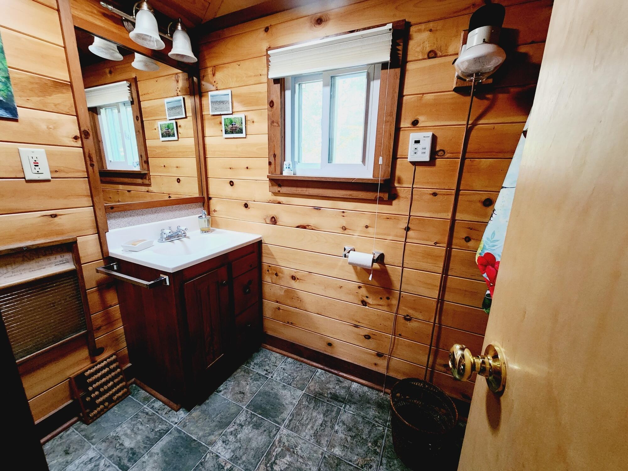 142 West Shore Road Roxbury, ME 04275 - Photo 18 of 39 18 Bath