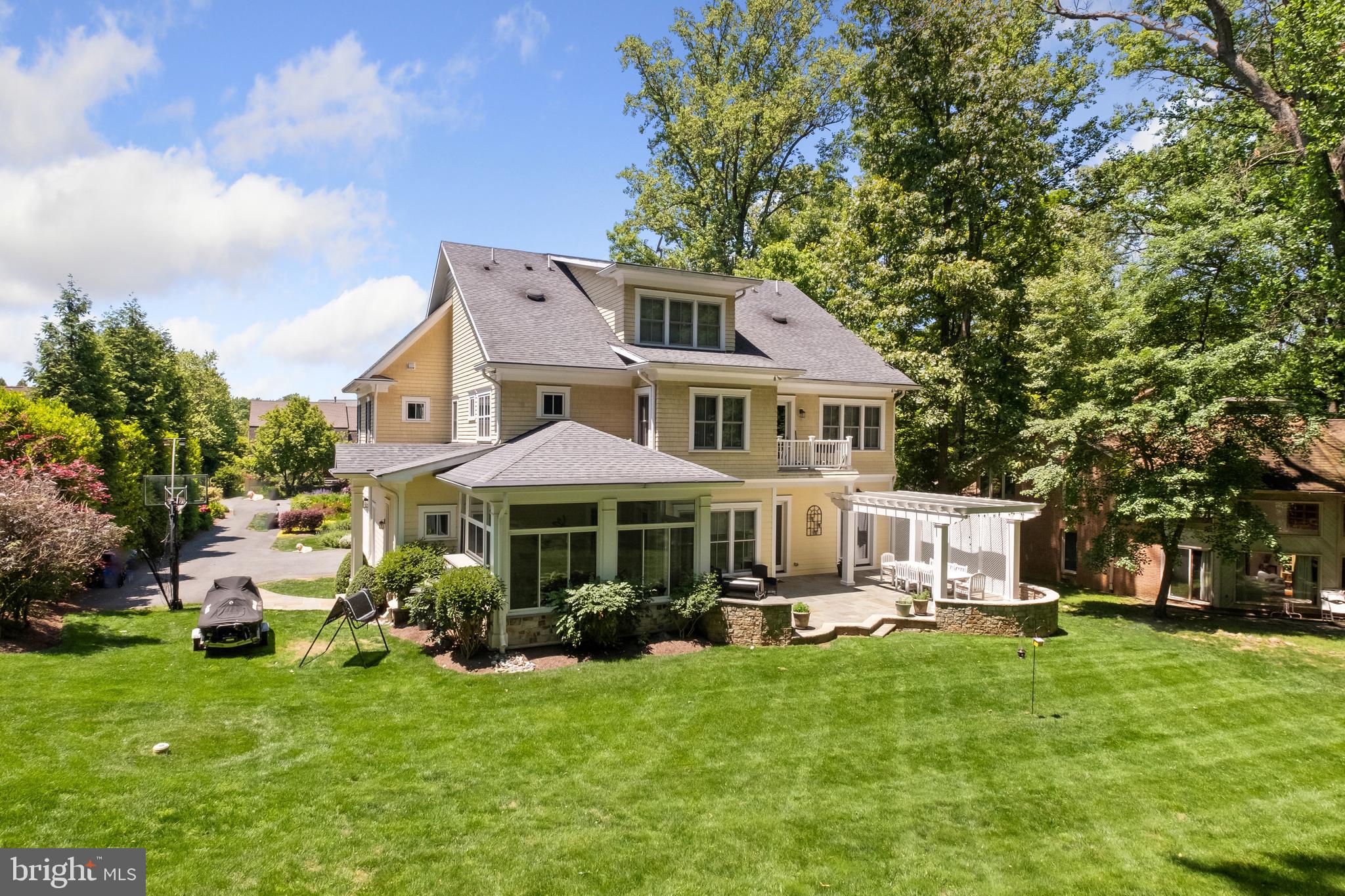 11413 Cushman Road Rockville, MD 20852 - Photo 8 of 30